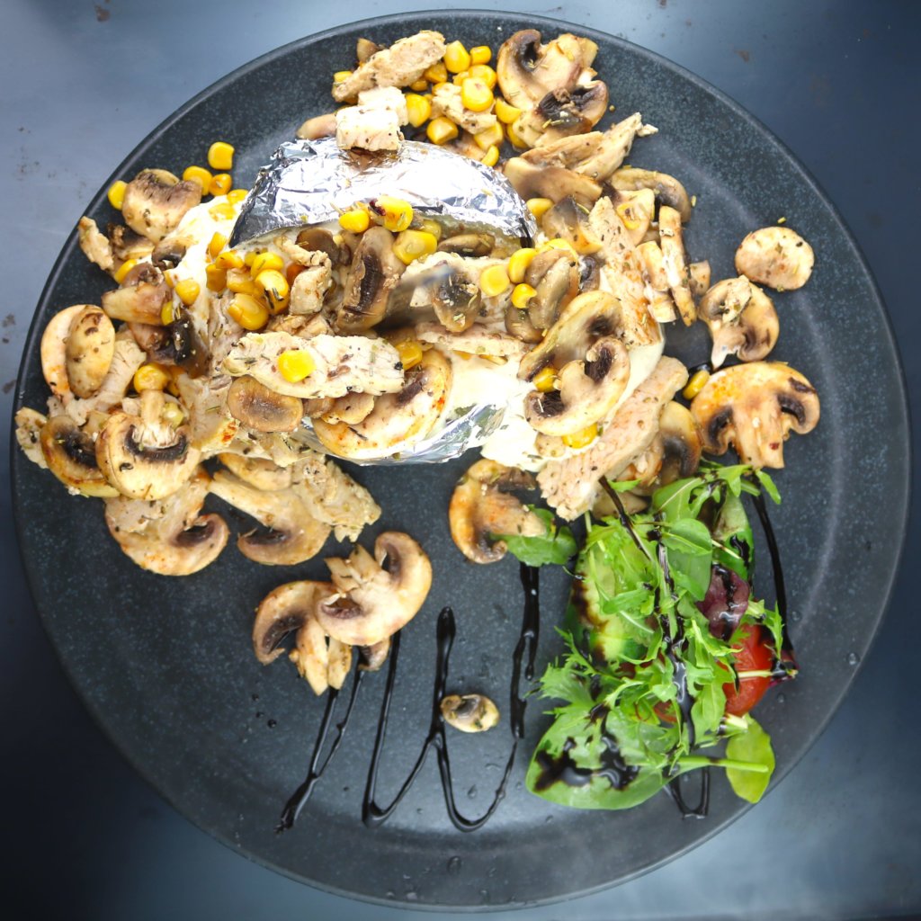 Folienkartoffel mit Putengeschnetzeltem